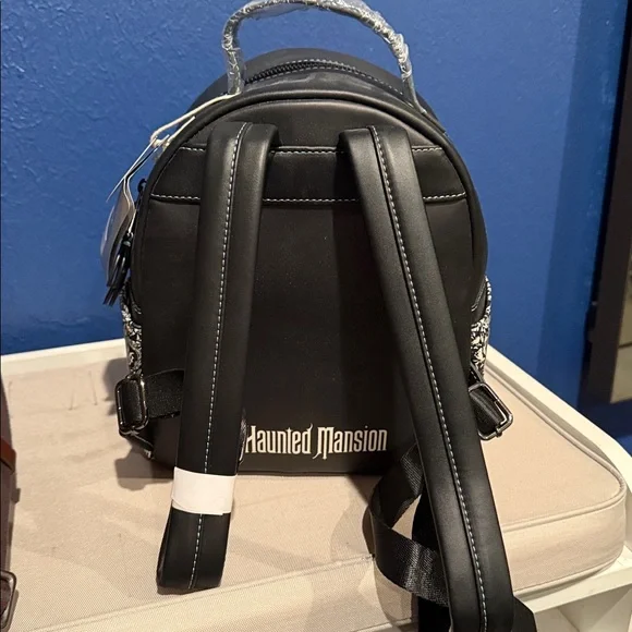 Loungefly Black and White Haunted Mansion Backpack!  Glows in the dark! NWT - Picture 6 of 7